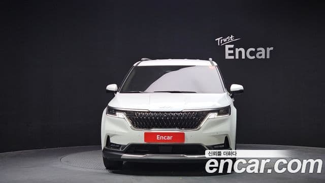 Kia Carnival 2023 — ფოტო 3/20
