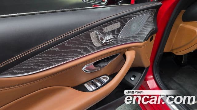 Mercedes-Benz AMG GT 2020 — Photo 19/35