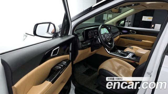 Kia Carnival 2022 — Фото 10/20