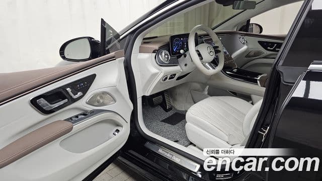 Mercedes-Benz EQS 2022 — ფოტო 17/32