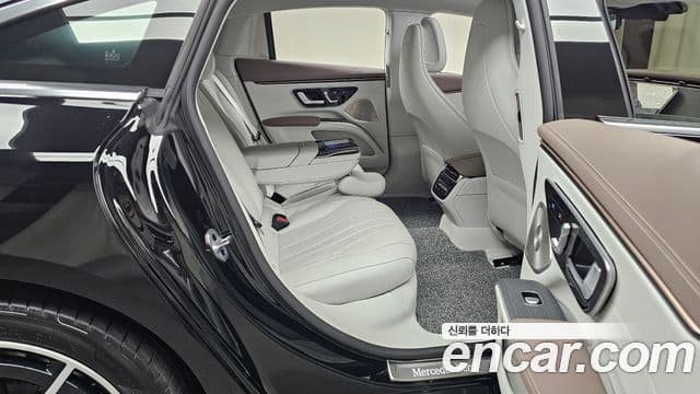 Mercedes-Benz EQS 2022 — ფოტო 13/32