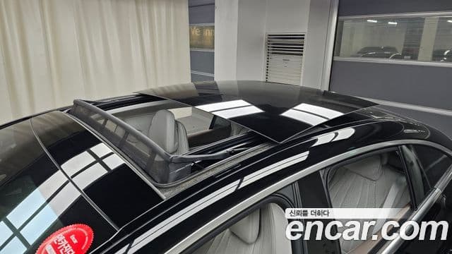 Mercedes-Benz EQS 2022 — ფოტო 24/32
