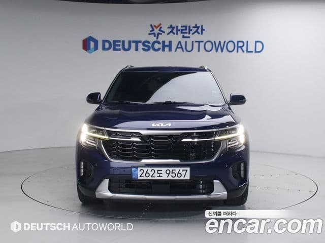 Kia Seltos 2022 — ფოტო 2/20