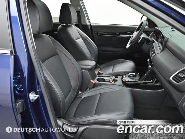 Kia Seltos 2022 — ფოტო 8/20