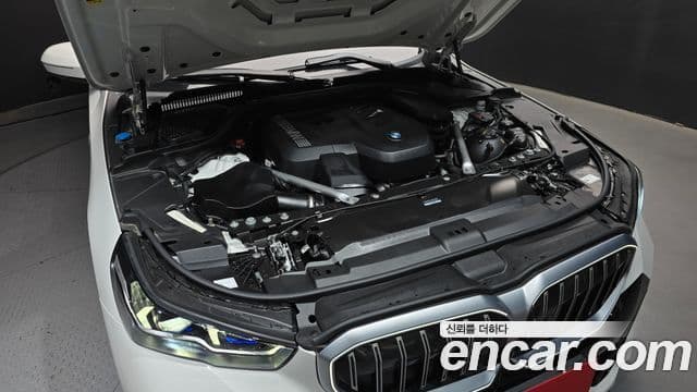 BMW 5 Series 2024 — ფოტო 6/20