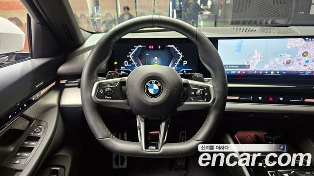BMW 5 Series 2024 — ფოტო 13/20