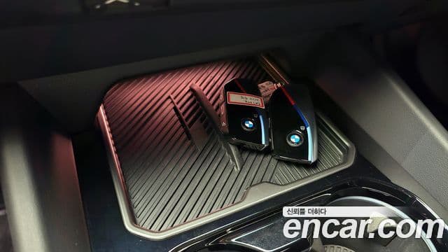 BMW 5 Series 2024 — ფოტო 19/20