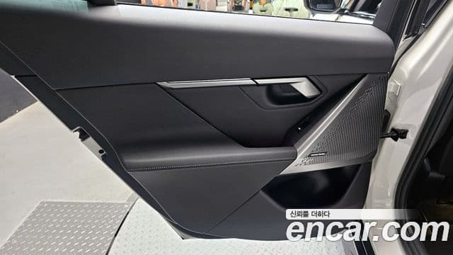 BMW 5 Series 2024 — Photo 3/30
