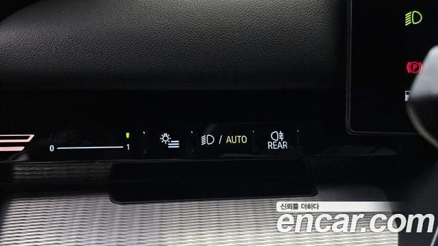 BMW 5 Series 2024 — Photo 30/30