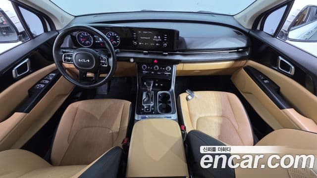 Kia Carnival 2022 — ფოტო 7/20