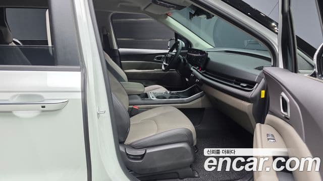 Kia Carnival 2025 — Şəkil 11/20