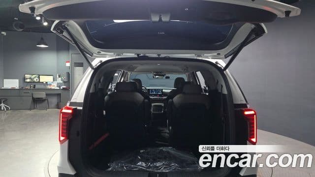Kia Carnival 2025 — Şəkil 20/20