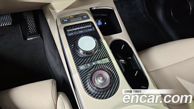 Genesis GV70 2022 — ფოტო 9/20