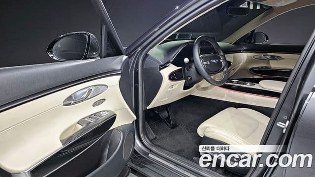 Genesis GV70 2022 — ფოტო 10/20
