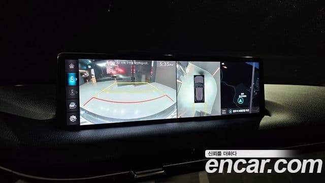 Genesis GV70 2022 — ფოტო 15/20