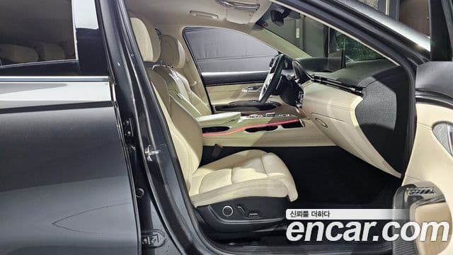 Genesis GV70 2022 — ფოტო 23/30