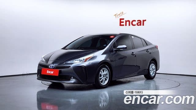 Toyota Prius 2019 — Şəkil 2/20