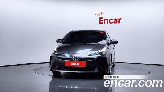 Toyota Prius 2019 — Şəkil 3/20
