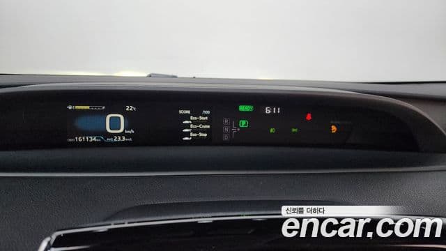 Toyota Prius 2019 — Şəkil 7/20