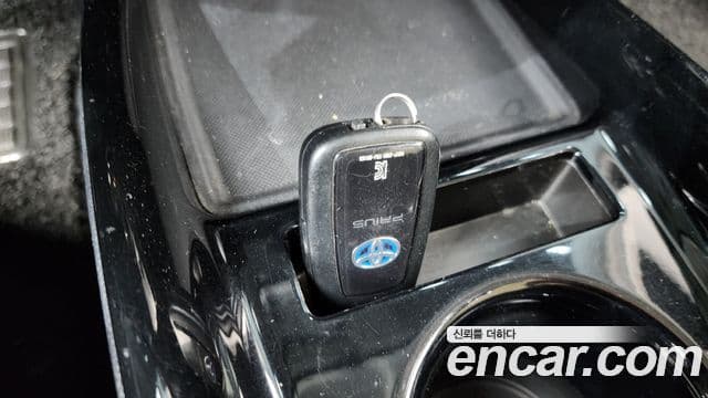 Toyota Prius 2019 — Şəkil 1/20