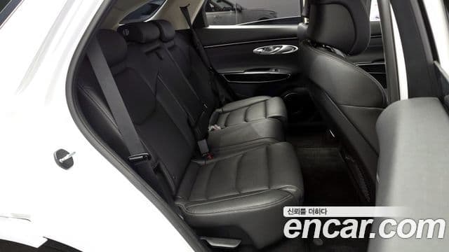 Genesis GV70 2023 — ფოტო 11/20