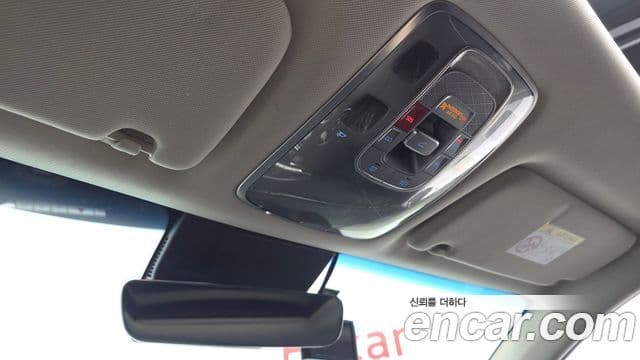 Genesis GV70 2023 — Şəkil 27/38