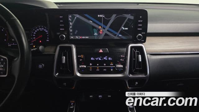 Kia Sorento 2022 — Фото 13/20