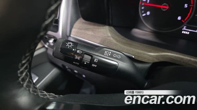 Kia Sorento 2022 — Фото 17/20