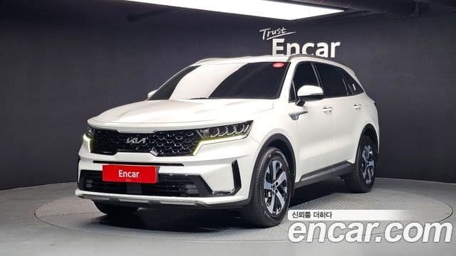 Kia Sorento 2023 — Фото 1/20