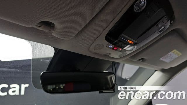 Kia Sorento 2023 — Фото 17/20