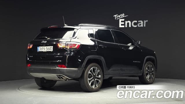 Jeep Compass 2022 — ფოტო 1/20