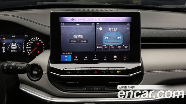 Jeep Compass 2022 — ფოტო 15/20