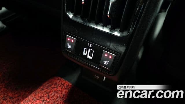 Jeep Compass 2022 — ფოტო 18/20