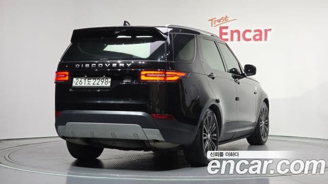 Land Rover Discovery 5 2019 — Şəkil 1/20