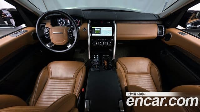 Land Rover Discovery 5 2019 — Şəkil 10/20
