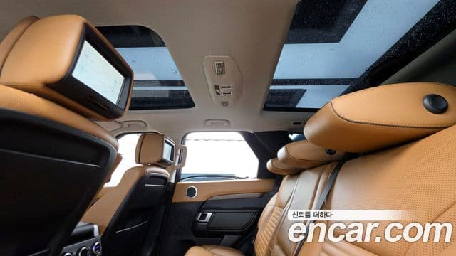 Land Rover Discovery 5 2019 — Şəkil 18/20