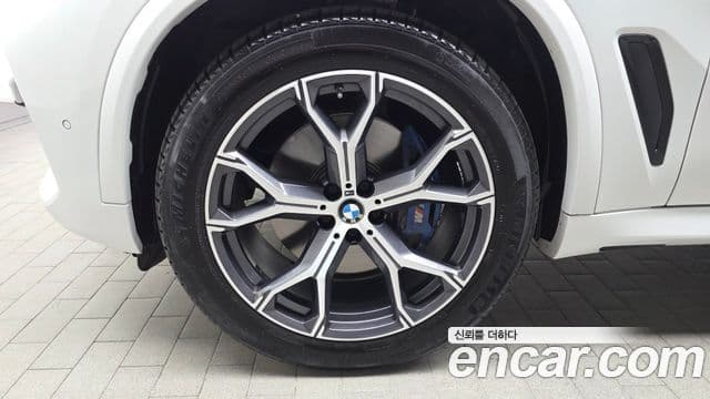 BMW X5 2022 — Photo 14/20