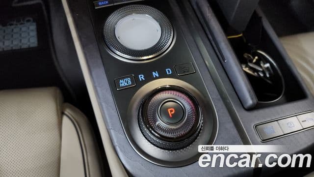 Genesis Electrified G80 2021 — Şəkil 9/20
