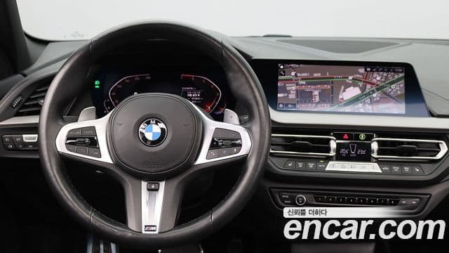 BMW 1 Series 2023 — Şəkil 11/18