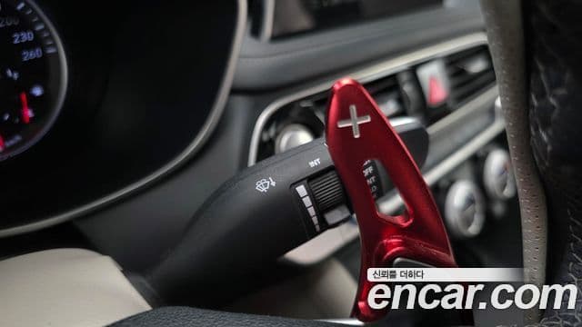 Genesis G70 2018 — Şəkil 19/20