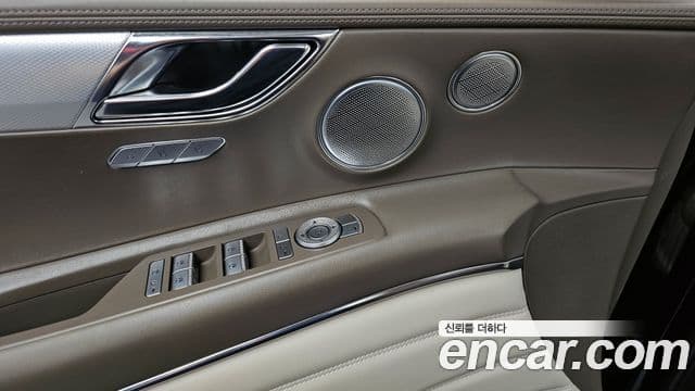 Genesis GV80 2020 — ფოტო 13/37