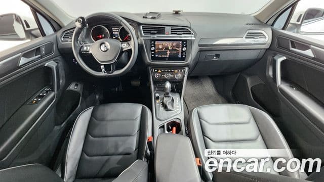 Volkswagen Tiguan 2019 — Фото 7/20