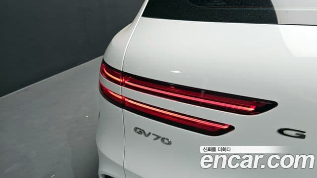 Genesis GV70 2021 — Şəkil 38/38