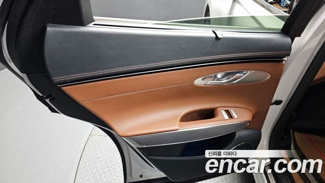 Genesis GV70 2021 — Şəkil 6/38
