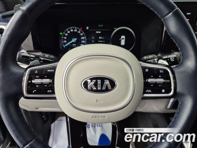 Kia Sorento 2021 — ფოტო 14/20