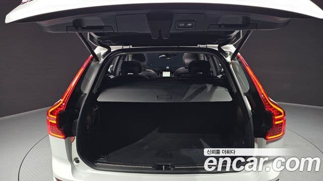 Volvo XC60 2024 — ფოტო 20/20