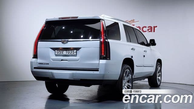 Cadillac Escalade 2018 — Şəkil 2/20
