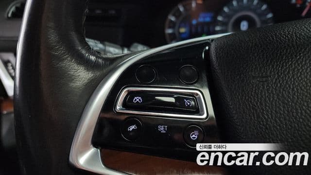Cadillac Escalade 2018 — Фото 15/20