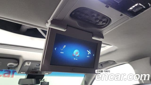 Cadillac Escalade 2018 — Şəkil 14/38