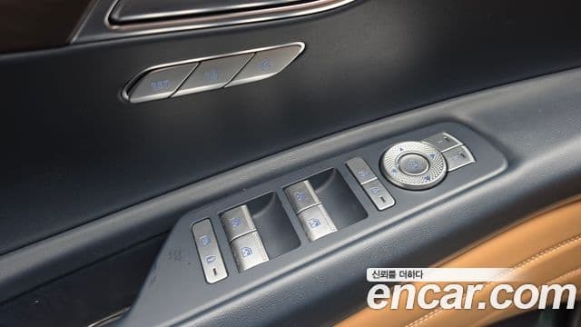 Genesis GV80 2021 — Şəkil 31/34
